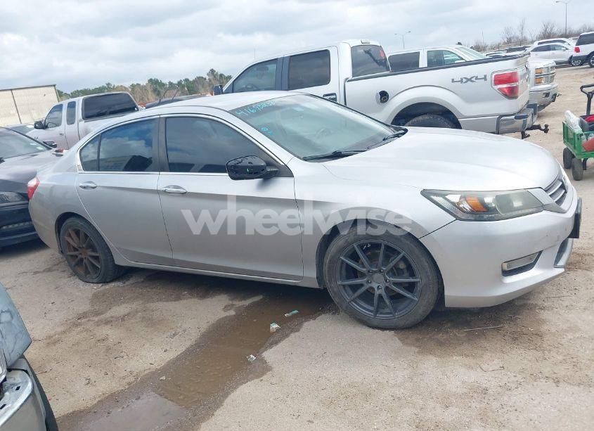 Photo 12 of 2013 Honda Accord SPORT (VIN 1HGCR2F57DA273634)