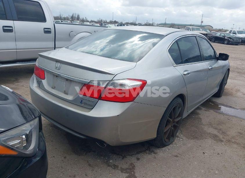 Photo 4 of 2013 Honda Accord SPORT (VIN 1HGCR2F57DA273634)