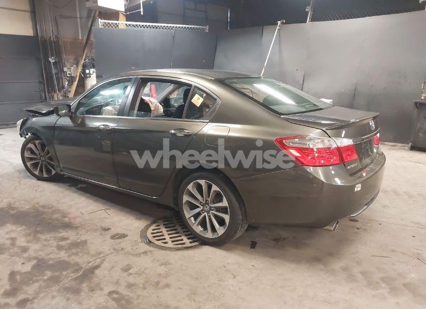 Photo 3 of 2014 Honda Accord SPORT (VIN 1HGCR2F57EA011839)