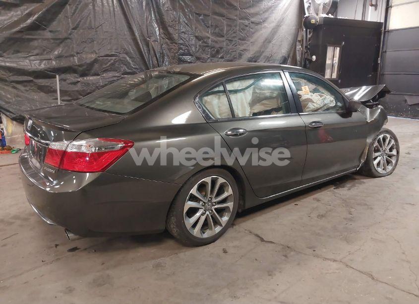 Photo 4 of 2014 Honda Accord SPORT (VIN 1HGCR2F57EA011839)