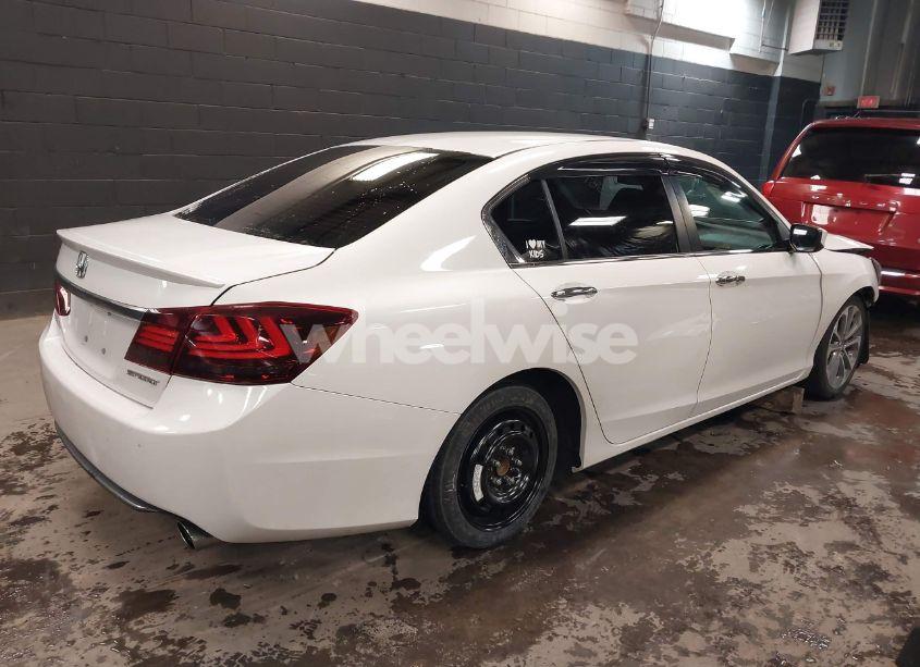 Photo 4 of 2014 Honda Accord SPORT (VIN 1HGCR2F57EA089960)