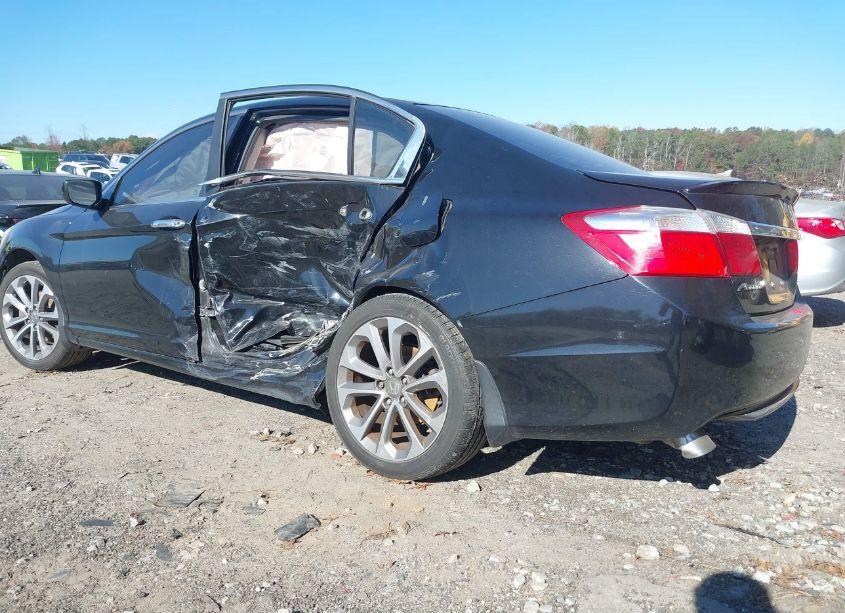 Photo 3 of 2014 Honda Accord SPORT (VIN 1HGCR2F57EA121032)