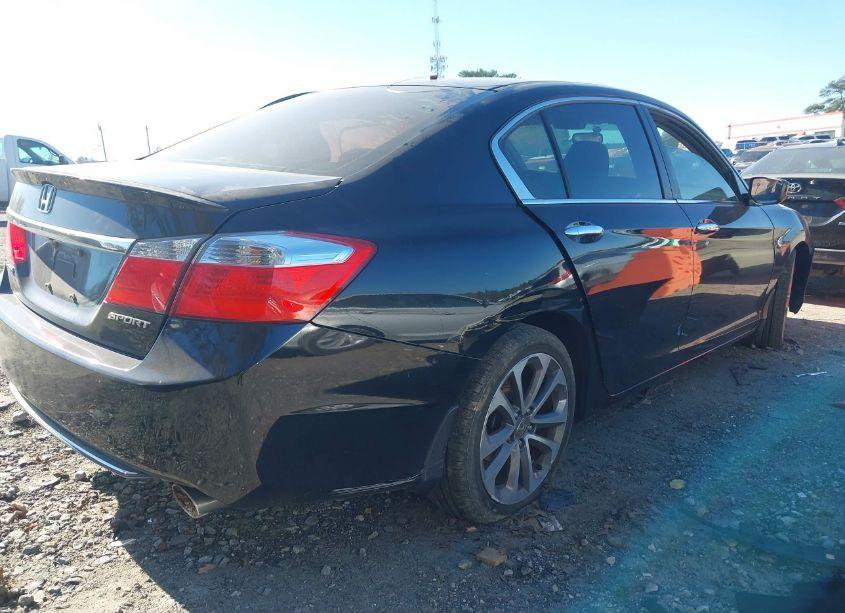 Photo 4 of 2014 Honda Accord SPORT (VIN 1HGCR2F57EA121032)