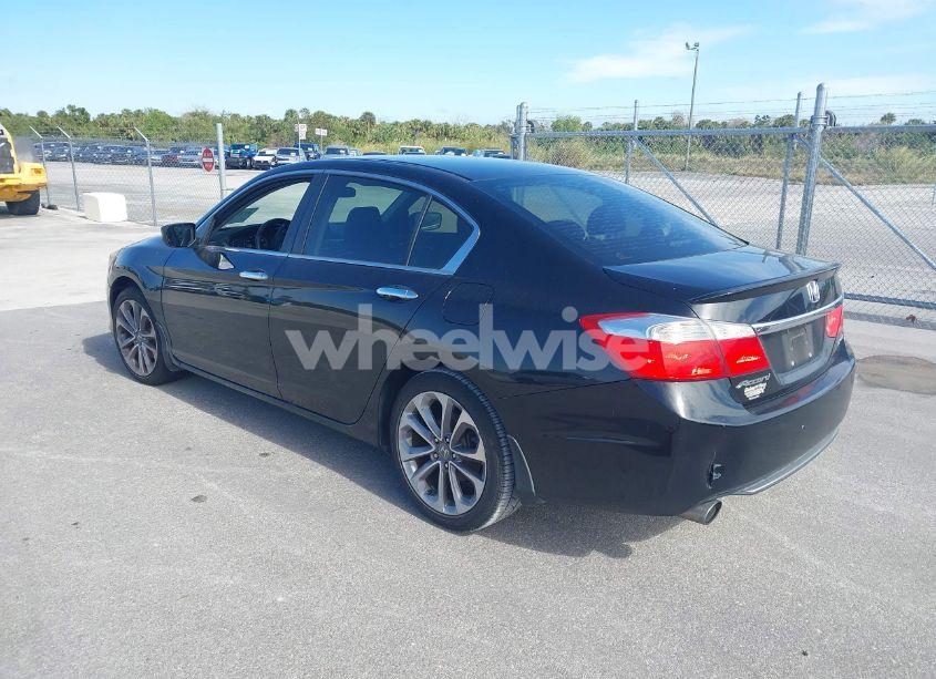 Photo 3 of 2014 Honda Accord SPORT (VIN 1HGCR2F57EA173356)