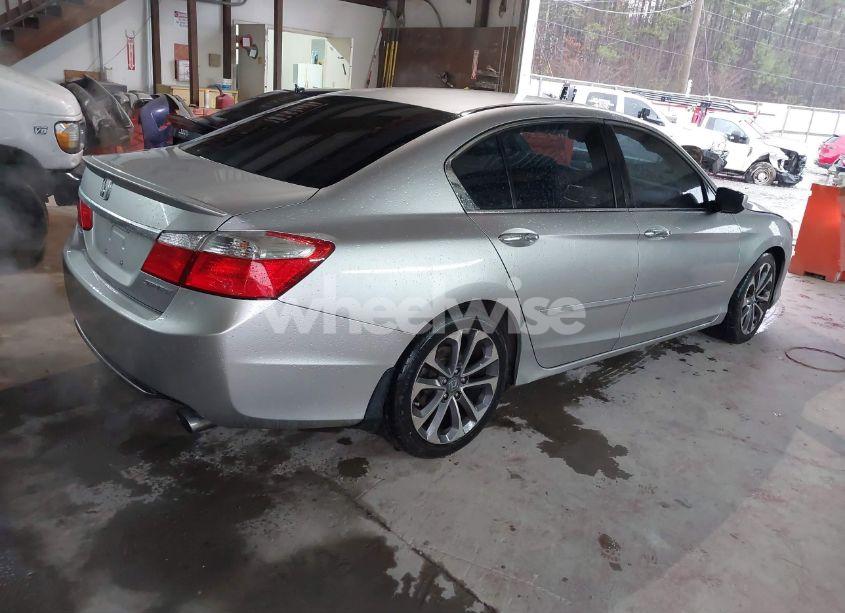 Photo 4 of 2014 Honda Accord SPORT (VIN 1HGCR2F57EA296137)