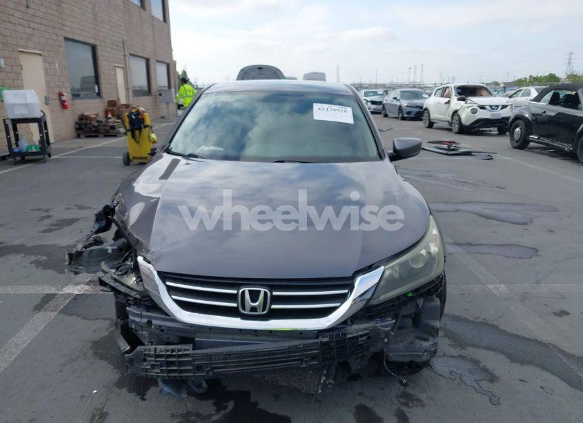 Photo 12 of 2015 Honda Accord SPORT (VIN 1HGCR2F57FA033132)