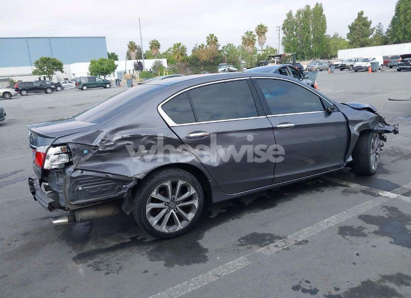 Photo 4 of 2015 Honda Accord SPORT (VIN 1HGCR2F57FA033132)