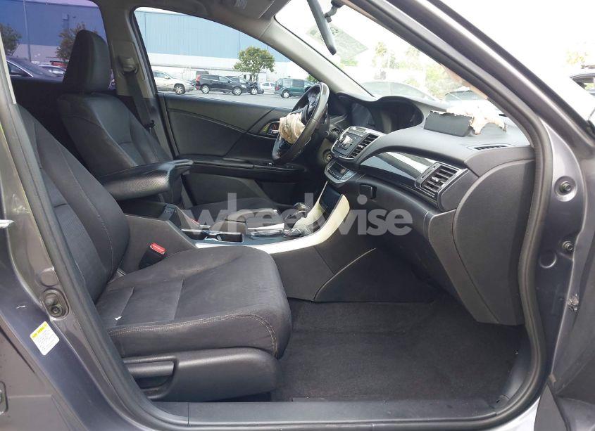 Photo 5 of 2015 Honda Accord SPORT (VIN 1HGCR2F57FA033132)