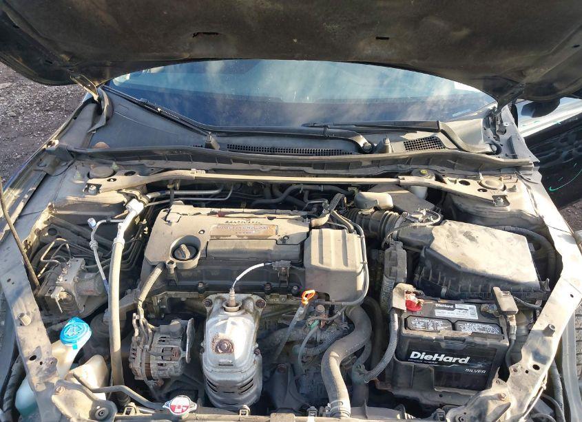 Photo 10 of 2015 Honda Accord SPORT (VIN 1HGCR2F57FA051713)