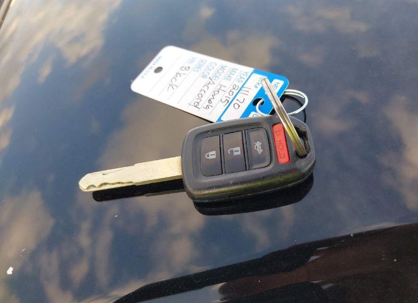 Photo 11 of 2015 Honda Accord SPORT (VIN 1HGCR2F57FA051713)