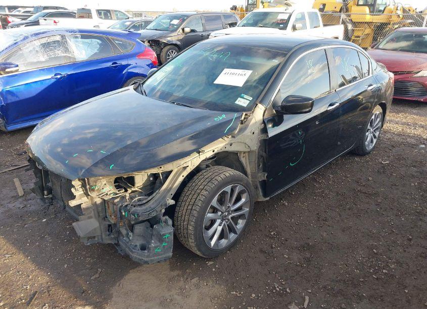 Photo 2 of 2015 Honda Accord SPORT (VIN 1HGCR2F57FA051713)