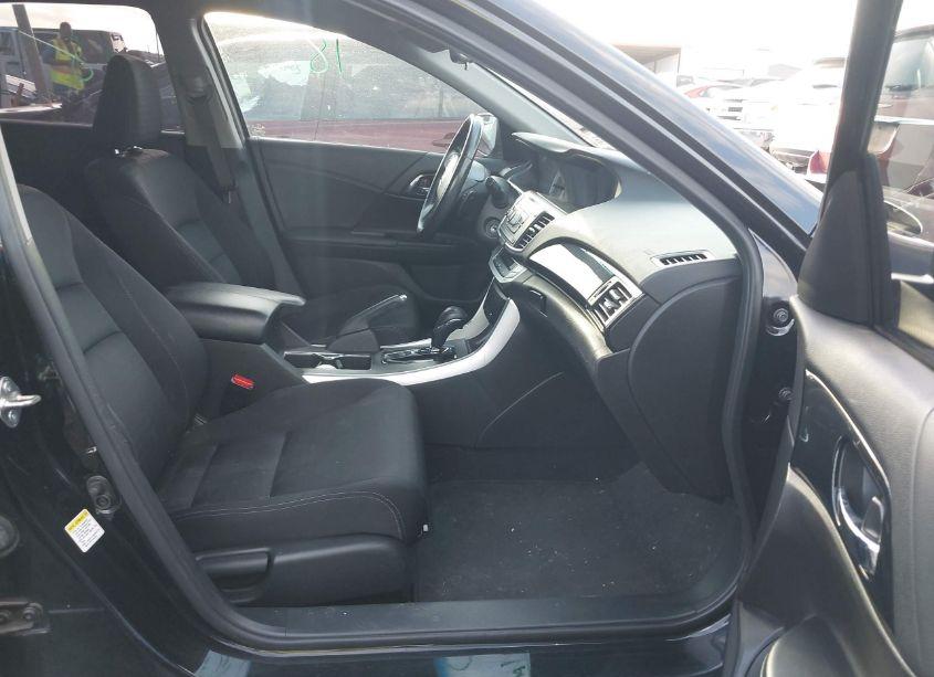 Photo 5 of 2015 Honda Accord SPORT (VIN 1HGCR2F57FA051713)