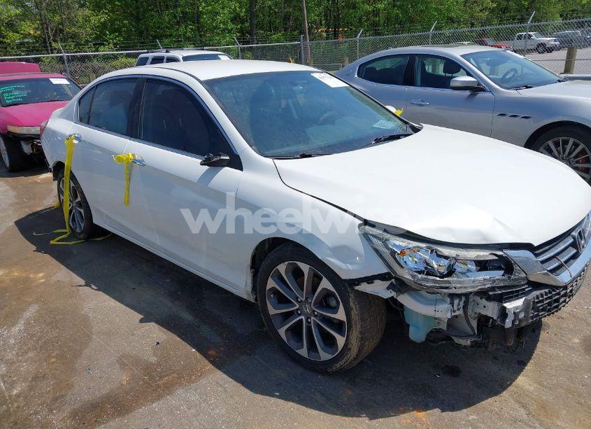 2015 Honda Accord SPORT (VIN 1HGCR2F57FA052537) main photo