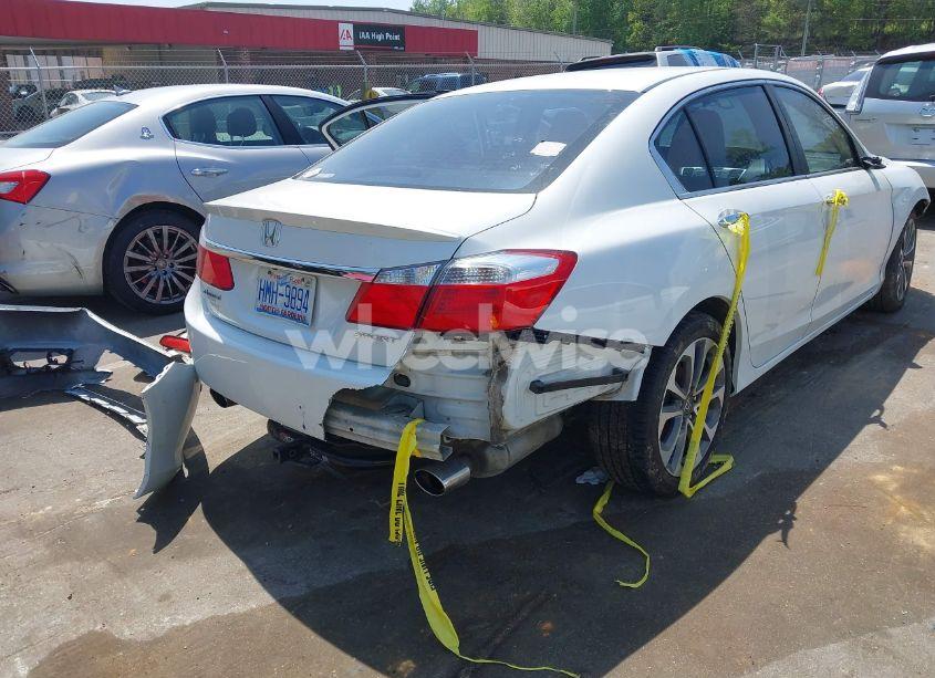Photo 4 of 2015 Honda Accord SPORT (VIN 1HGCR2F57FA052537)