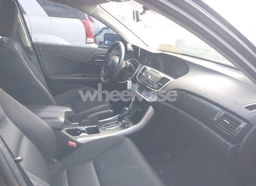 Photo 5 of 2015 Honda Accord SPORT (VIN 1HGCR2F57FA070617)