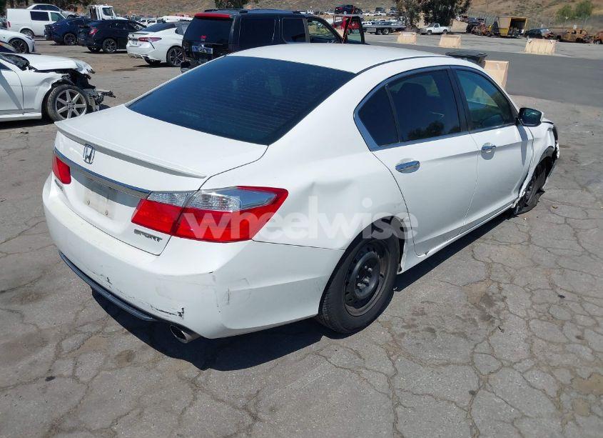 Photo 4 of 2015 Honda Accord SPORT (VIN 1HGCR2F57FA071797)