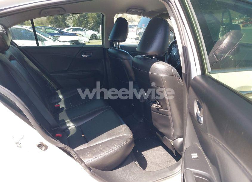 Photo 8 of 2015 Honda Accord SPORT (VIN 1HGCR2F57FA071797)