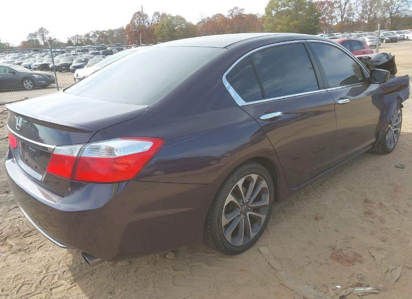 Photo 4 of 2015 Honda Accord SPORT (VIN 1HGCR2F57FA092844)
