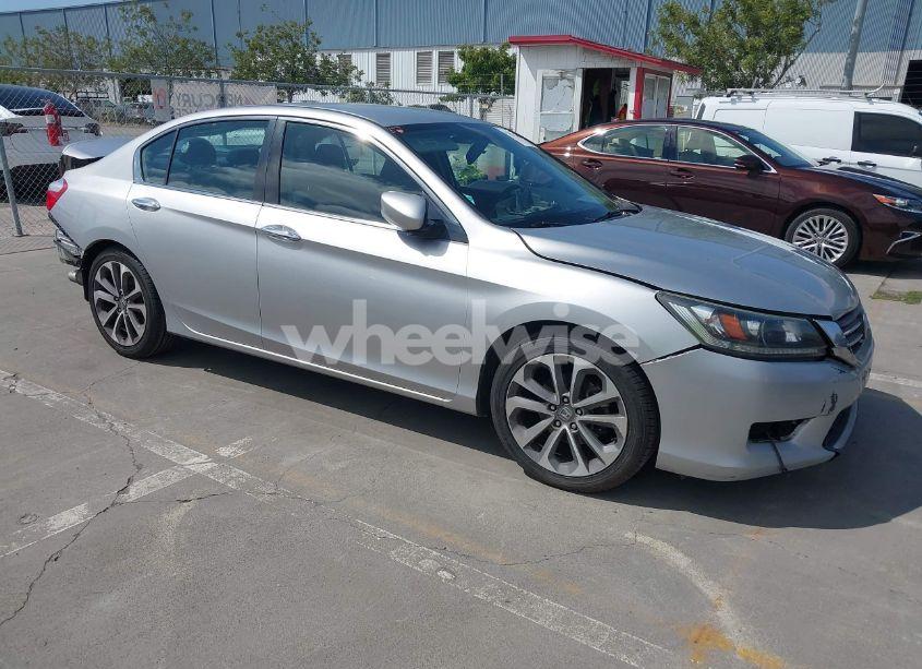 2015 Honda Accord SPORT (VIN 1HGCR2F57FA092858) main photo