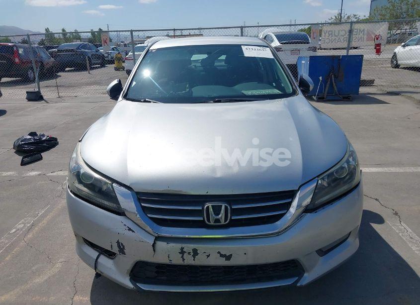 Photo 13 of 2015 Honda Accord SPORT (VIN 1HGCR2F57FA092858)