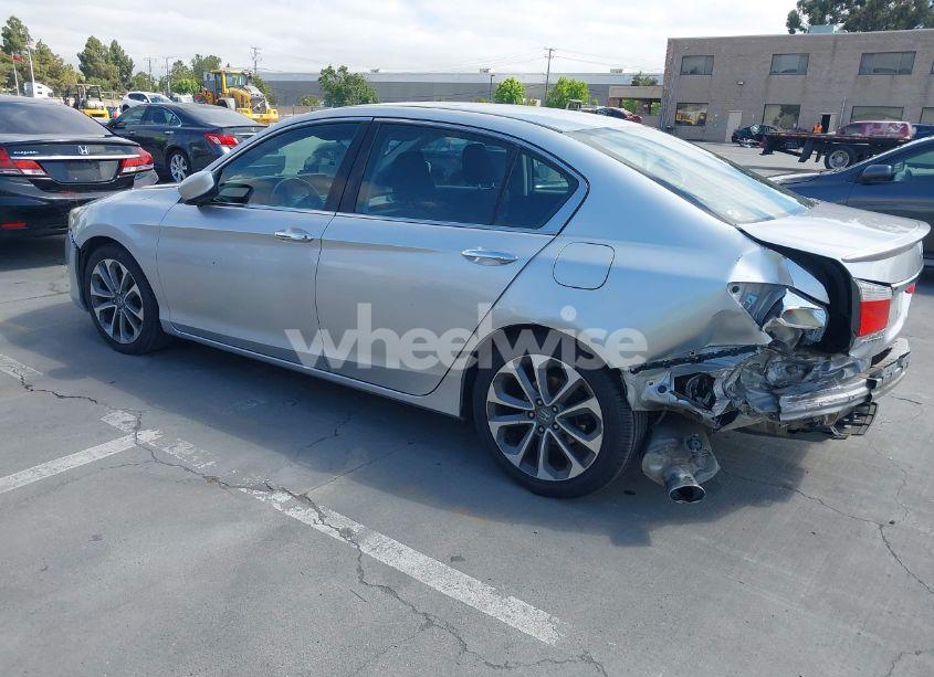 Photo 3 of 2015 Honda Accord SPORT (VIN 1HGCR2F57FA092858)