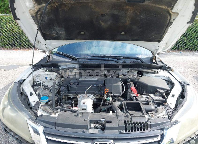 Photo 10 of 2015 Honda Accord SPORT (VIN 1HGCR2F57FA095002)