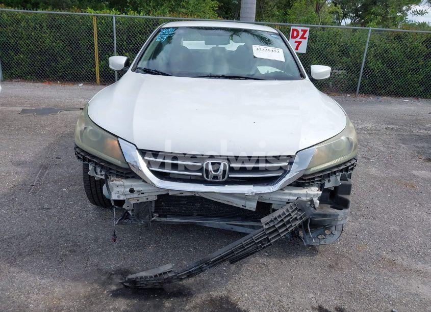 Photo 13 of 2015 Honda Accord SPORT (VIN 1HGCR2F57FA095002)