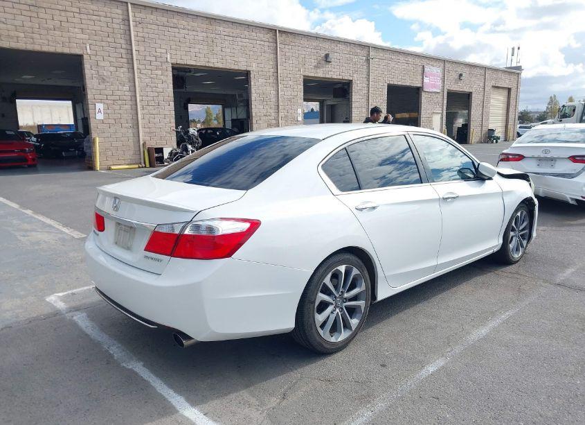 Photo 4 of 2015 Honda Accord SPORT (VIN 1HGCR2F57FA114566)