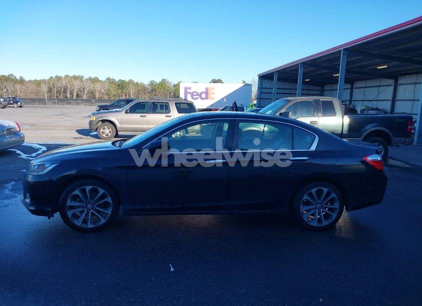Photo 14 of 2015 Honda Accord SPORT (VIN 1HGCR2F57FA138379)