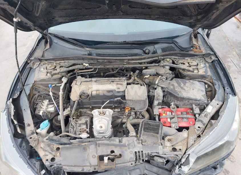 Photo 10 of 2015 Honda Accord SPORT (VIN 1HGCR2F57FA170572)