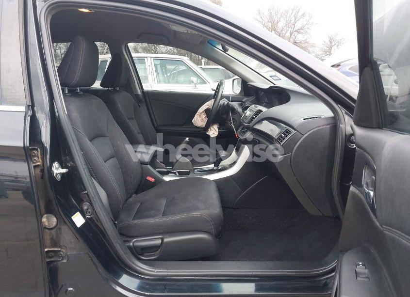 Photo 5 of 2015 Honda Accord SPORT (VIN 1HGCR2F57FA170572)