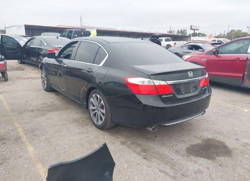 Photo 3 of 2015 Honda Accord SPORT (VIN 1HGCR2F57FA175870)