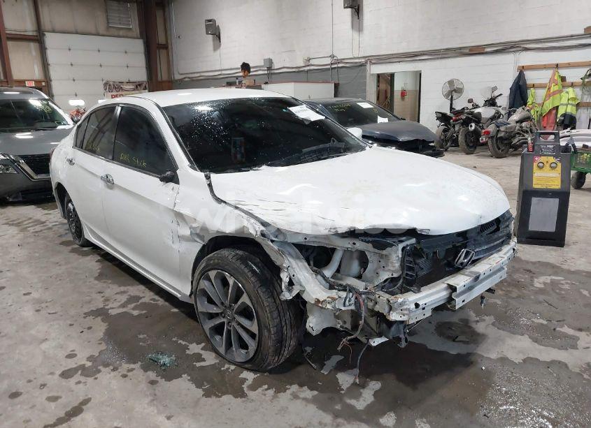 2015 Honda Accord SPORT (VIN 1HGCR2F57FA185606) main photo