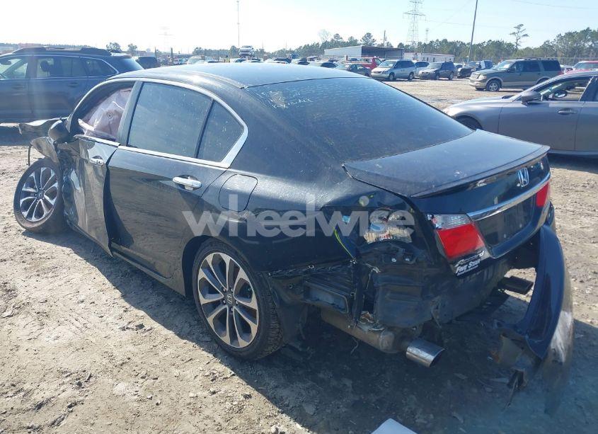 Photo 3 of 2015 Honda Accord SPORT (VIN 1HGCR2F57FA221276)