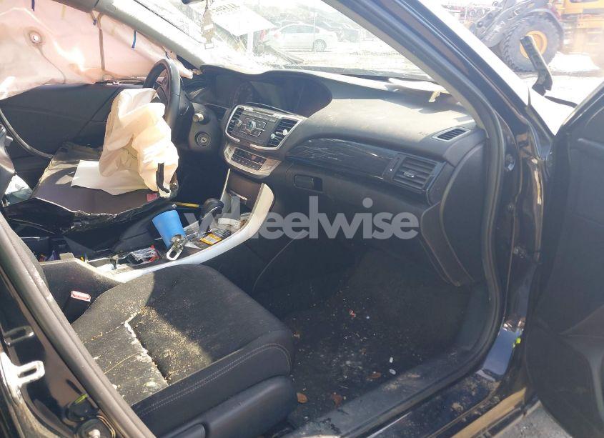 Photo 5 of 2015 Honda Accord SPORT (VIN 1HGCR2F57FA221276)