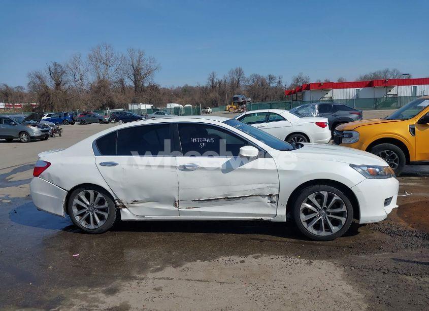 Photo 12 of 2015 Honda Accord SPORT (VIN 1HGCR2F57FA268064)