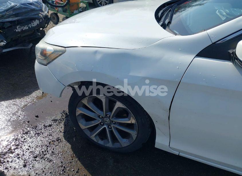 Photo 19 of 2015 Honda Accord SPORT (VIN 1HGCR2F57FA268064)