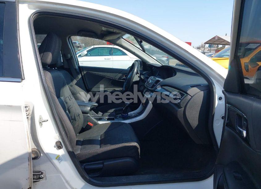 Photo 5 of 2015 Honda Accord SPORT (VIN 1HGCR2F57FA268064)