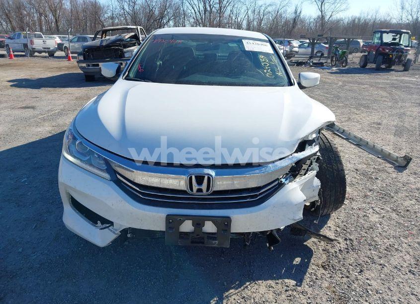 Photo 13 of 2016 Honda Accord SPORT (VIN 1HGCR2F57GA024089)
