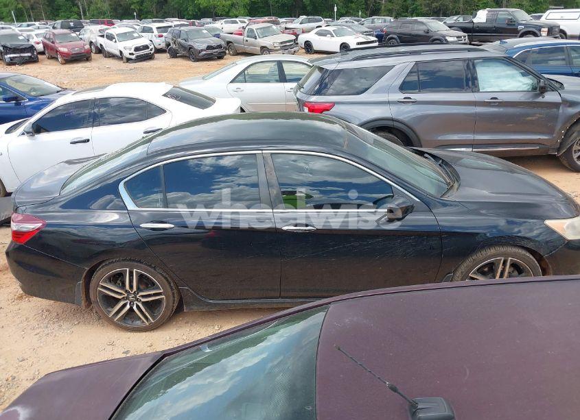 Photo 13 of 2016 Honda Accord SPORT (VIN 1HGCR2F57GA086379)