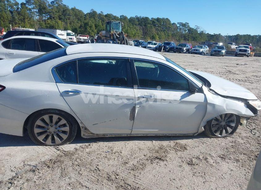 Photo 13 of 2016 Honda Accord SPORT (VIN 1HGCR2F57GA091727)