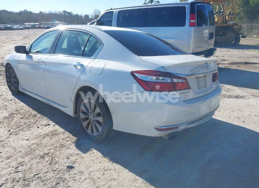 Photo 3 of 2016 Honda Accord SPORT (VIN 1HGCR2F57GA091727)