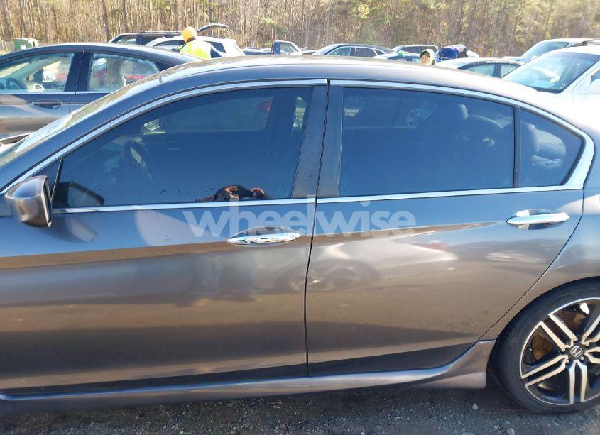 Photo 15 of 2016 Honda Accord SPORT (VIN 1HGCR2F57GA095602)