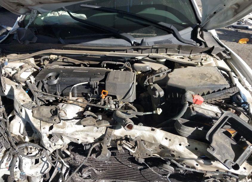 Photo 10 of 2016 Honda Accord SPORT (VIN 1HGCR2F57GA104380)