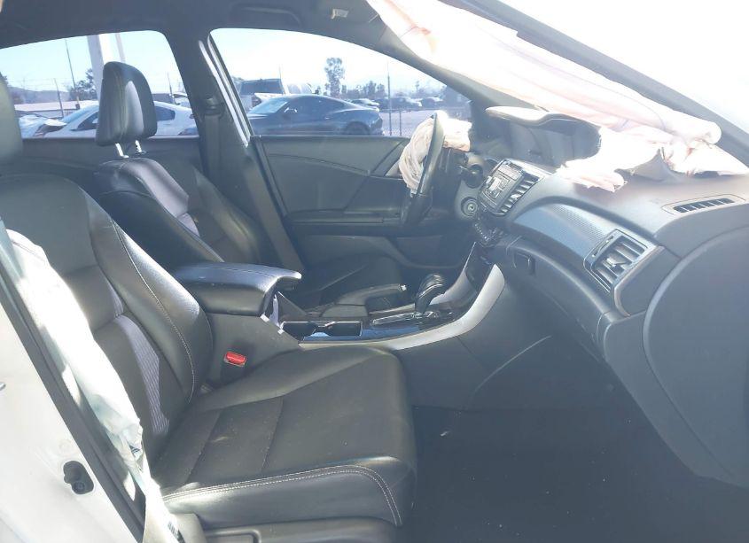 Photo 5 of 2016 Honda Accord SPORT (VIN 1HGCR2F57GA104380)