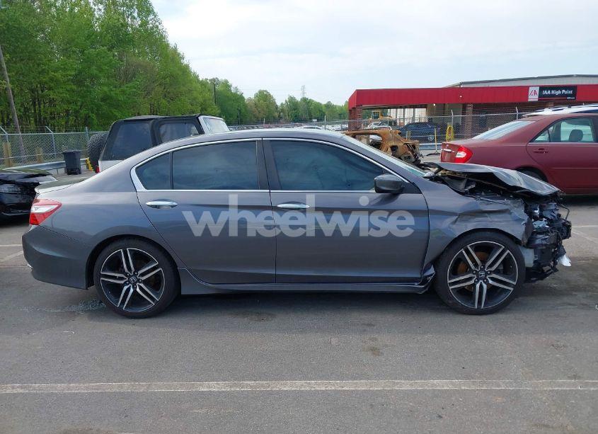 Photo 14 of 2016 Honda Accord SPORT (VIN 1HGCR2F57GA127299)