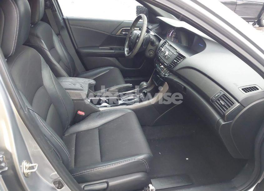 Photo 5 of 2016 Honda Accord SPORT (VIN 1HGCR2F57GA217522)