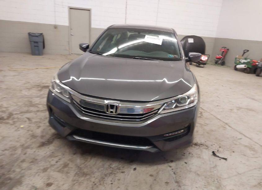 Photo 12 of 2017 Honda Accord SPORT (VIN 1HGCR2F57HA016088)