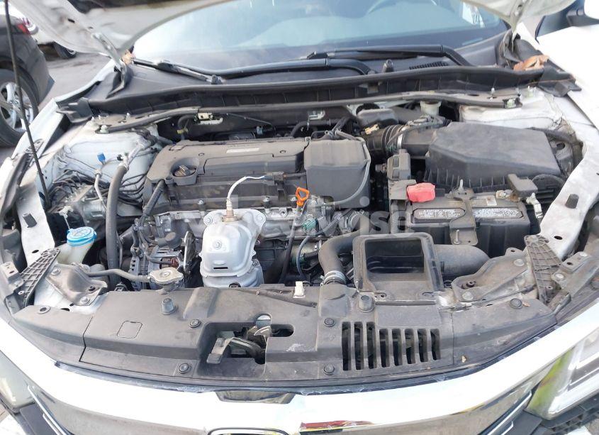 Photo 10 of 2017 Honda Accord SPORT (VIN 1HGCR2F57HA037409)