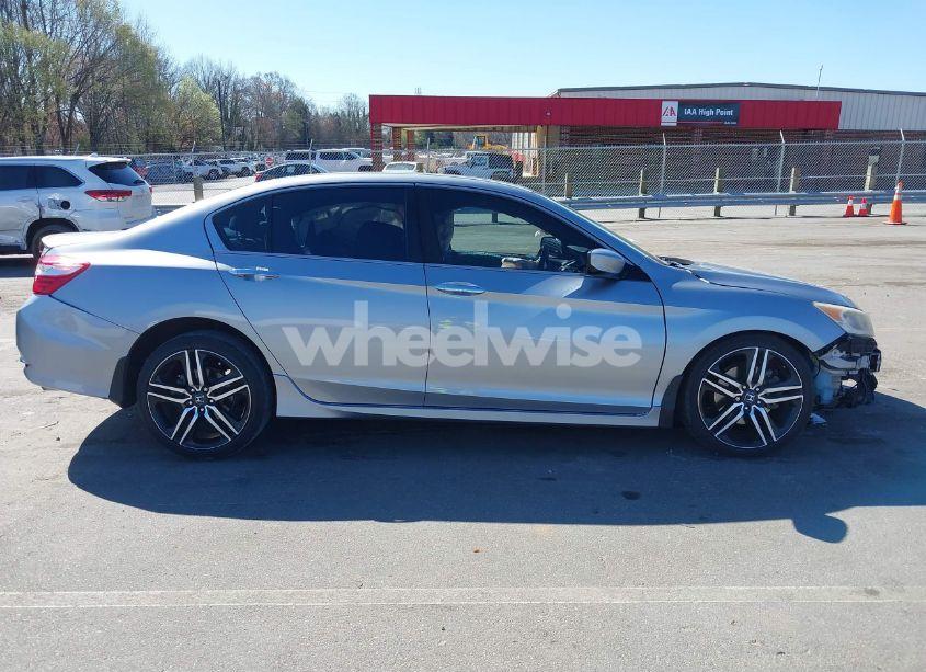 Photo 13 of 2017 Honda Accord SPORT (VIN 1HGCR2F57HA046658)